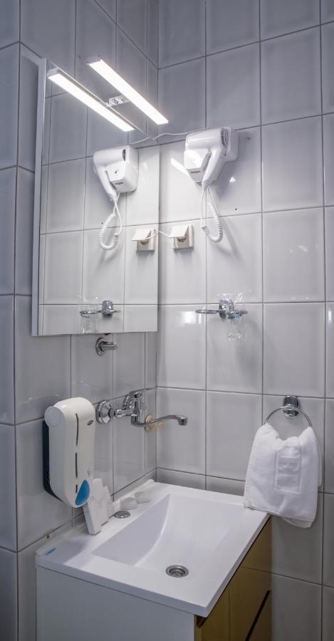 Hotel Integra Doboj Bagian luar foto