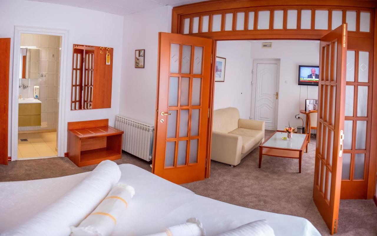 Hotel Integra Doboj Bagian luar foto