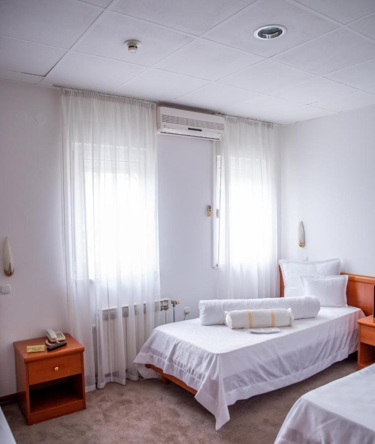 Hotel Integra Doboj Bagian luar foto