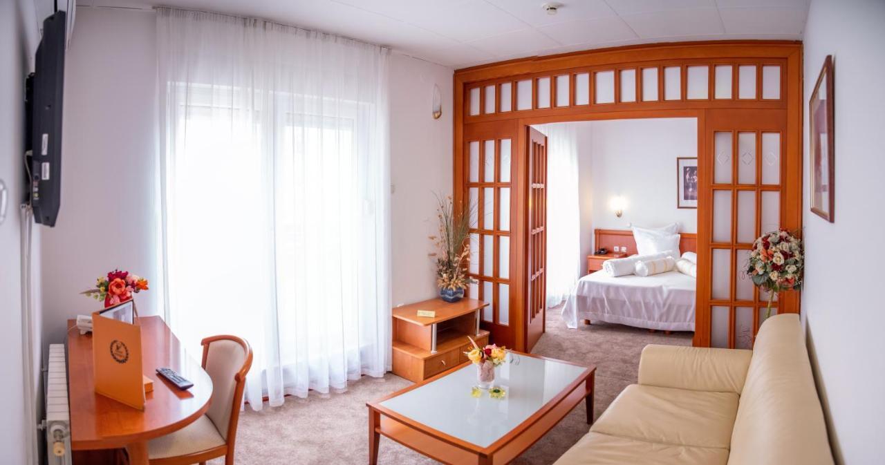 Hotel Integra Doboj Bagian luar foto