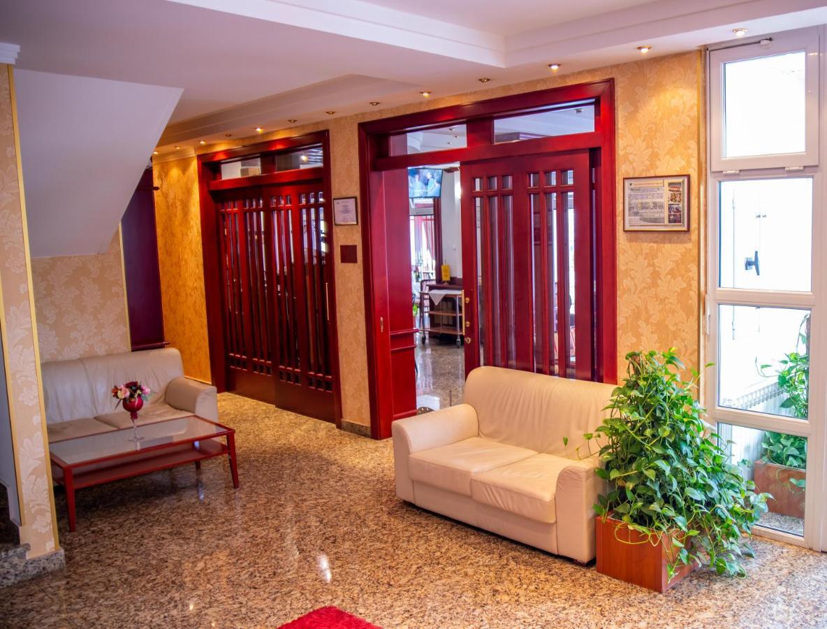 Hotel Integra Doboj Bagian luar foto