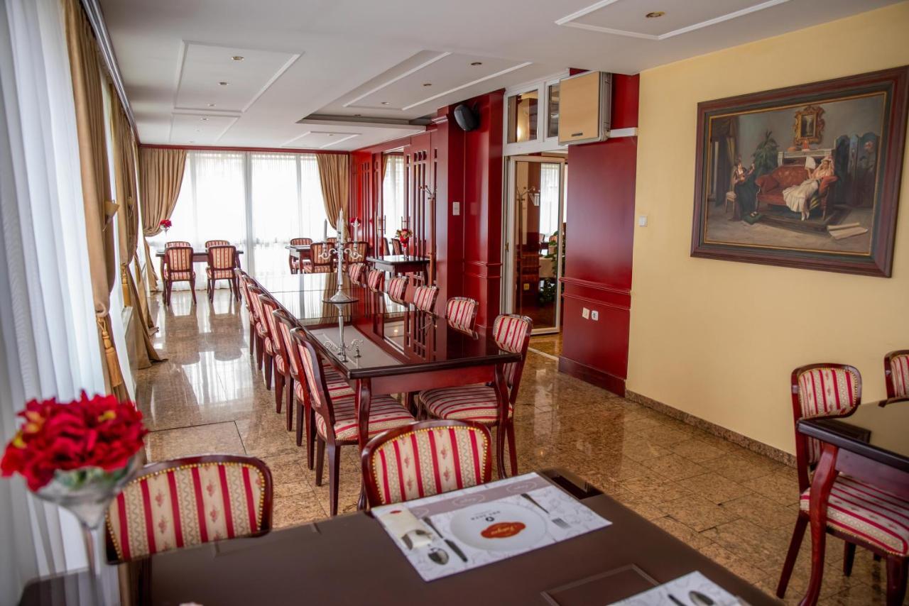 Hotel Integra Doboj Bagian luar foto