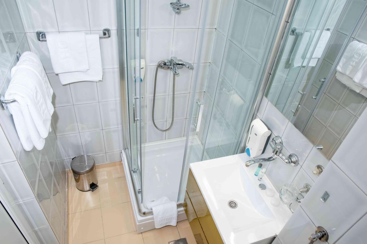 Hotel Integra Doboj Bagian luar foto